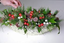 Geen kerst zonder kerstsfeer; workshop bloemschikken